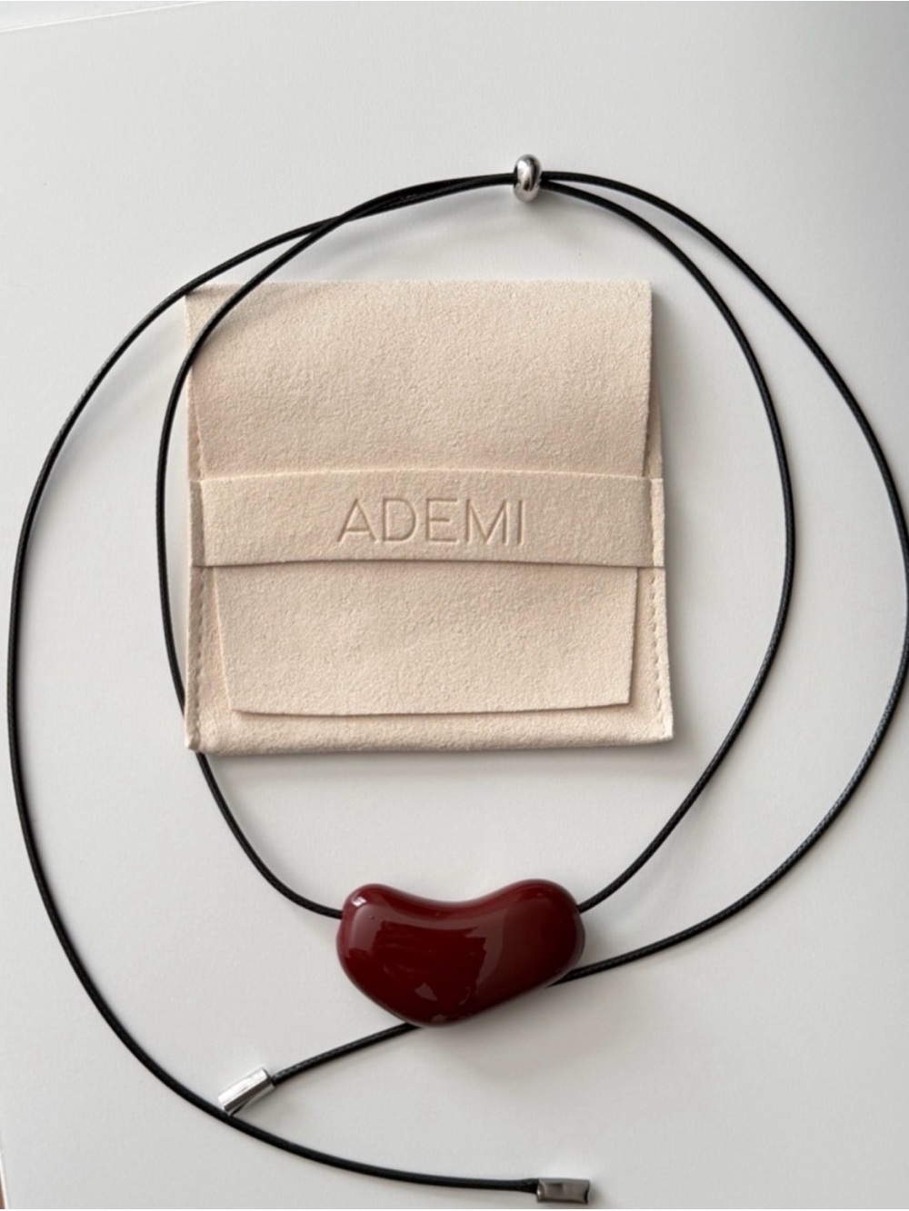 ADEMI Burgundy bean Cord Necklace